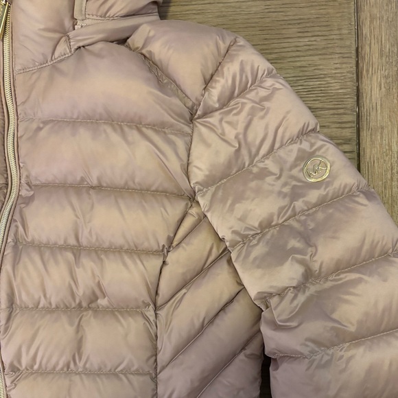 Michael Kors Medium Puffer Jacket - Picture 5 of 8